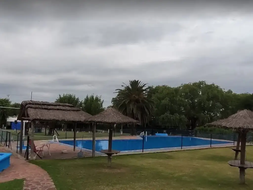 Áreas comunes sum, piscina, juegos en Country Roda