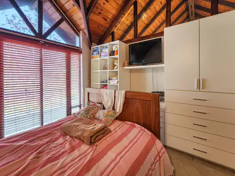 Casa 7 ambientes con 3 baños