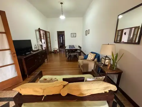 CASA A LA VENTA BARRIO ABASTO