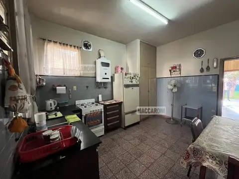 Casa 4 ambientes con 3 baños