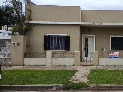 Casa en venta en Moron