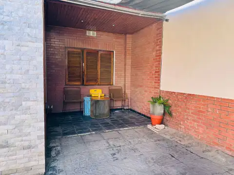 Casa en Venta en Valentin Alsina, USD 120.000