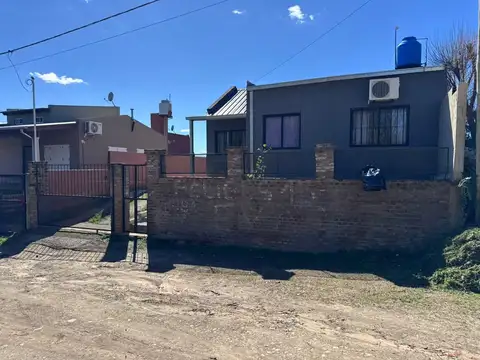 Casa en Venta en Victoria, Entre Ríos.