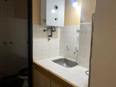 Oficina 3 ambientes con 1 baño