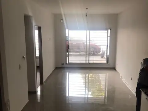 Departamento en Alquiler en Lomas De Zamora, $ 530.000