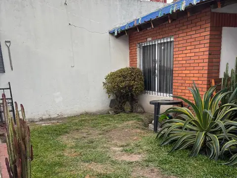 Depto Tipo Casa en Venta de 5 ambientes