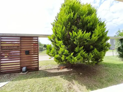 Casa en Venta en Funes, USD 180.000