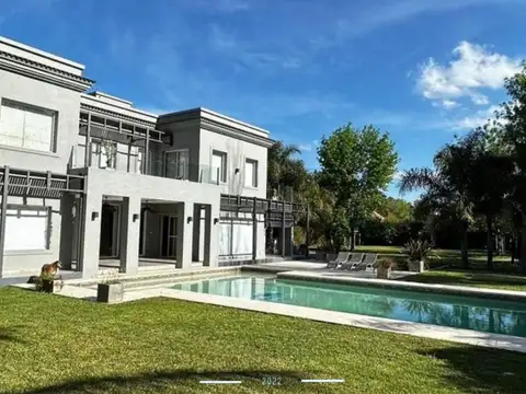 Casa en La Reja
