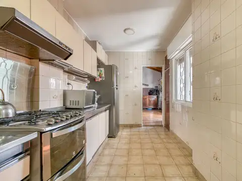 Depto Tipo Casa 4 ambientes con 2 baños