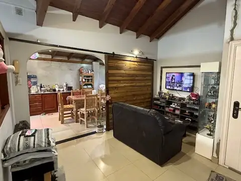 Depto Tipo Casa en Venta de 2 dormitorios