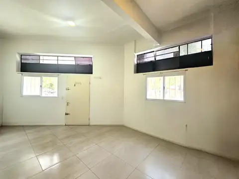 Local en Venta en Villa del Parque, USD 68.900