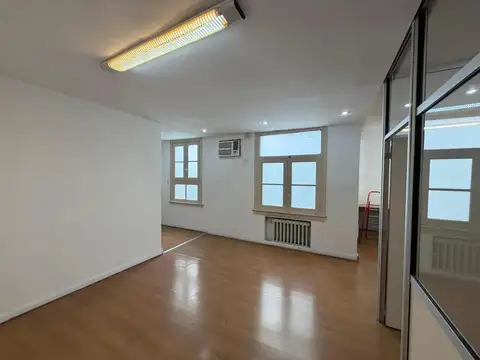 Avenida Leandro N. Alem 400