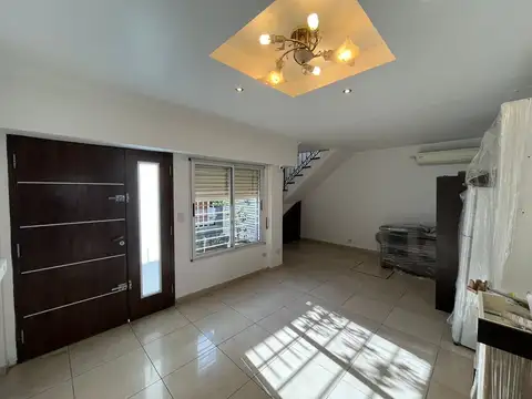 VENTA CASA 6 AMBIENTES SAN JUSTO