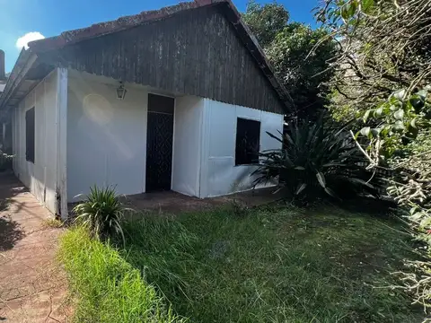 VENTA CASA 3 AMB LOTE 12X17 LANUS