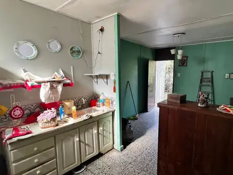 Casa 3 ambientes con 1 baño