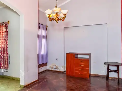 Depto Tipo Casa en Venta de 8 ambientes