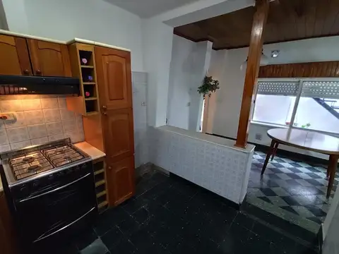 Depto Tipo Casa en Venta 50 años