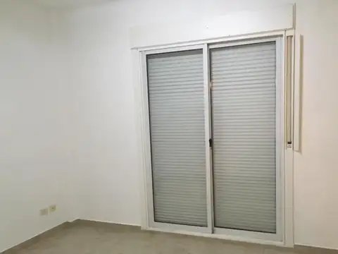 Departamento en Venta en Zarate, USD 115.000