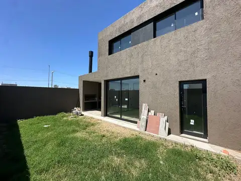 Casa en Venta al Este