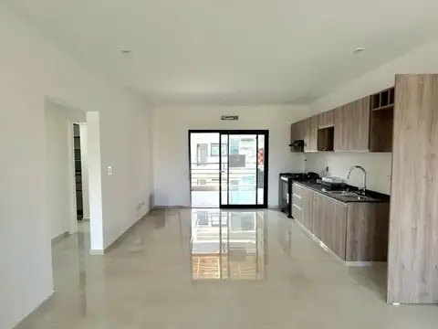 José E. Uriburu 900