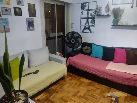 PARAGUAY 4000, Piso 1