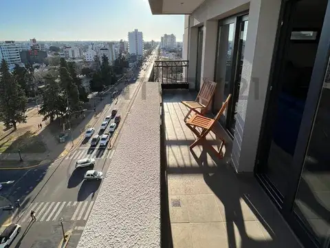 7 entre 38 y 39 , Piso 0