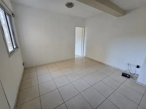 Departamento 2 amb. en alquiler en Valentin Alsina