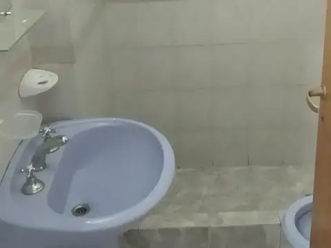 Depto Tipo Casa en Alquiler al Este
