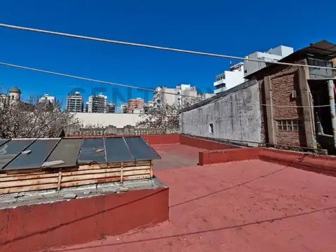 VENTA PH 5 AMB ESPACIOS AMPLIOS A REFACCIONAR - VILLA CRESPO