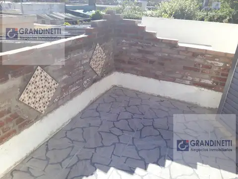 Casa 2 ambientes con 1 baño