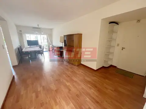 Gran depto 3 amb con patio y balcon al frente