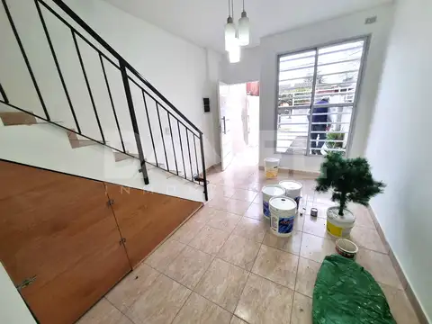 Depto Tipo Casa en Alquiler en Castelar Sur, $ 750.000