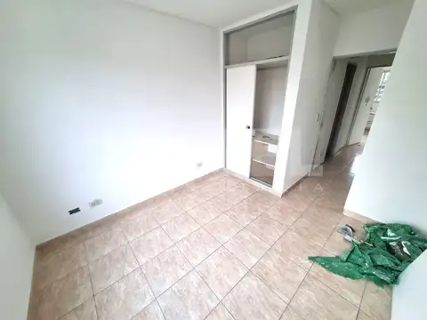 Depto Tipo Casa en Alquiler con 1 cocheras