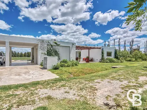 CASA en venta 3 dormitorios, Estancia Las Malvinas, Brandsen, A. Del Valle 1350