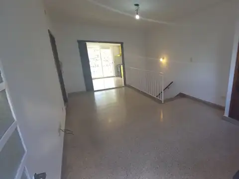Depto Tipo Casa en Alquiler en Florida, $ 1.450.000