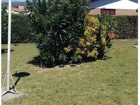 HERMOSO CHALET 3 AMB Y DEPTO 2 AMB EN EL MISMO LOTE, EN VALL