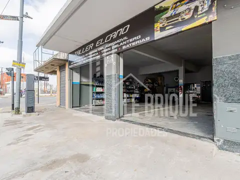 Local sobre Av. Triunvirato - Le Brique Propiedades