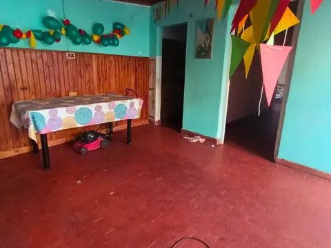 En venta oportunidad Casa MAS departamento y pileta mas de 500 metros dentro de la ciudad
