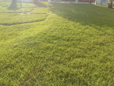 VENTA CASA-TERRENO- OPORTUNIDAD DE NEGOCIO- ARGUELLO