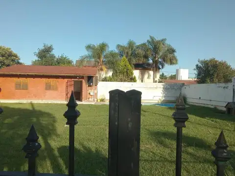 Casa 2 ambientes con 1 baño
