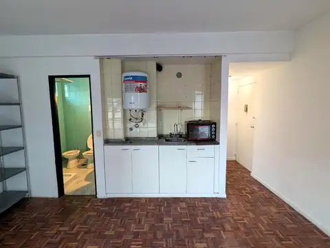 Monoambiente con Balcón en Facultad de Medicina