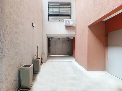 Venta de COCHERA CUBIERTA en Liniers, Capital Federal