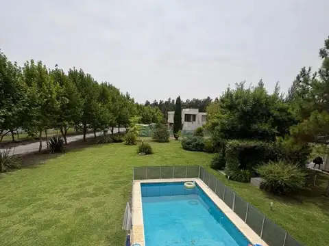 Casa 4 ambientes con 3 baños