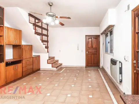 Depto Tipo Casa en Venta 25 años