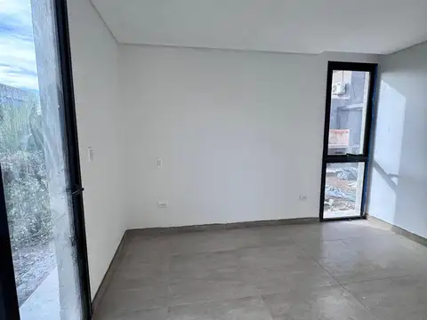 OPENHOUSE vende fabulosa casa a estrenar en Barrio Dalvian