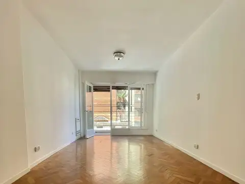 VENTA IMPECABLE SEMIPISO 4 AMBIENTES EN BELGRANO C/FTE