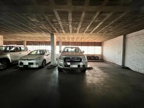 Cochera en Venta Cubierta