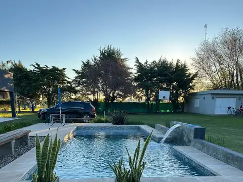 Casa en Venta con 1 cochera