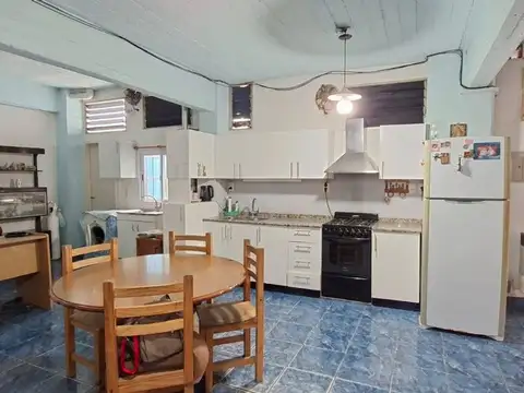 Depto Tipo Casa en Venta con 2 cocheras