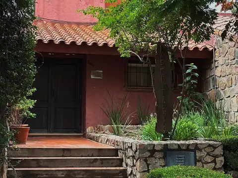 Tres Cerritos. Las Chirimoyas 100